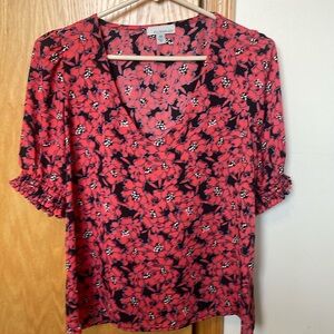 Sz XS Allison Joy floral puff sleeve blouse